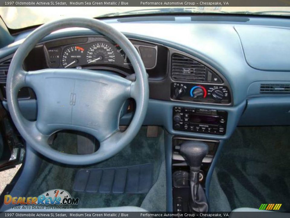 1997 Oldsmobile Achieva SL Sedan Medium Sea Green Metallic / Blue Photo #13