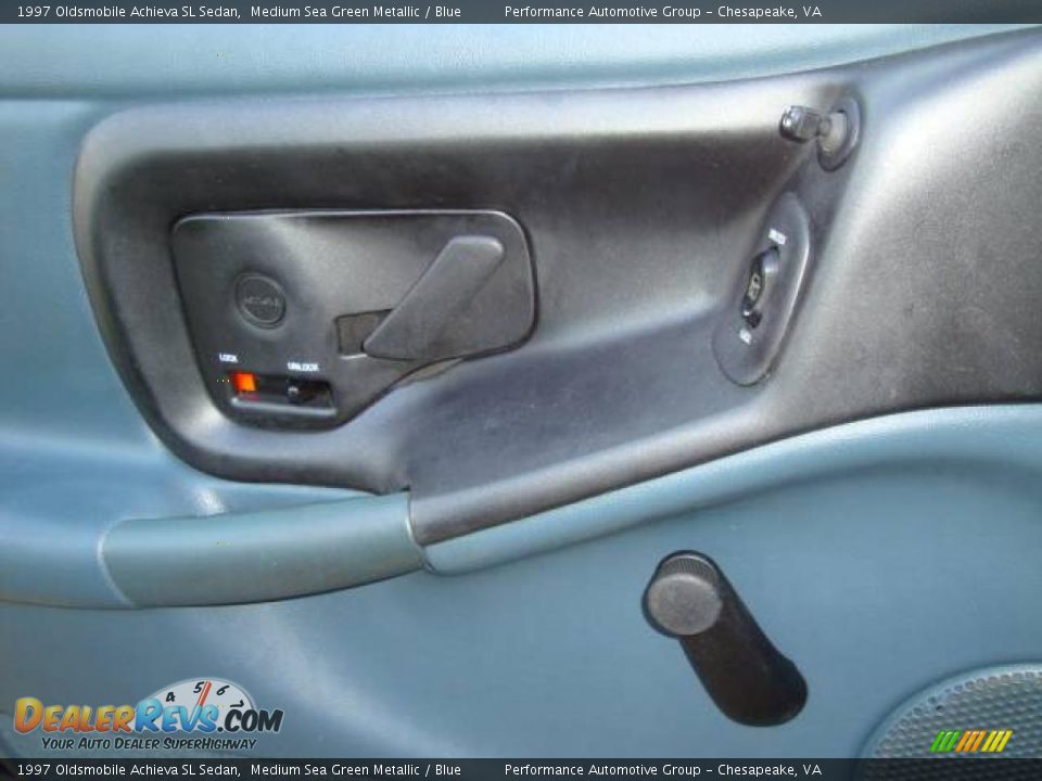 1997 Oldsmobile Achieva SL Sedan Medium Sea Green Metallic / Blue Photo #15