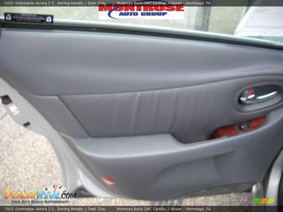 2002 Oldsmobile Aurora 3.5 Sterling Metallic / Dark Gray Photo #12