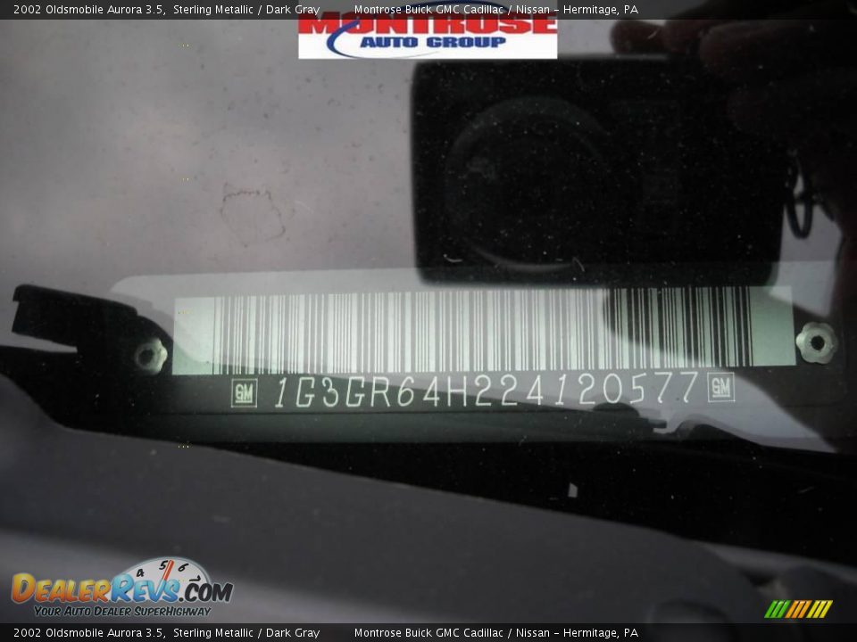 2002 Oldsmobile Aurora 3.5 Sterling Metallic / Dark Gray Photo #17