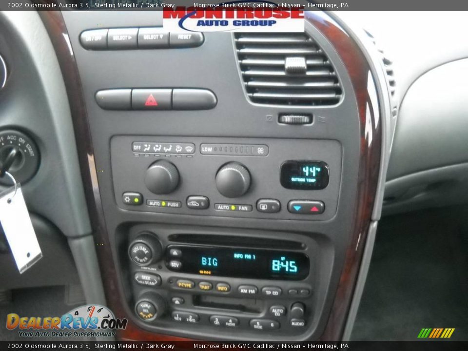 2002 Oldsmobile Aurora 3.5 Sterling Metallic / Dark Gray Photo #27