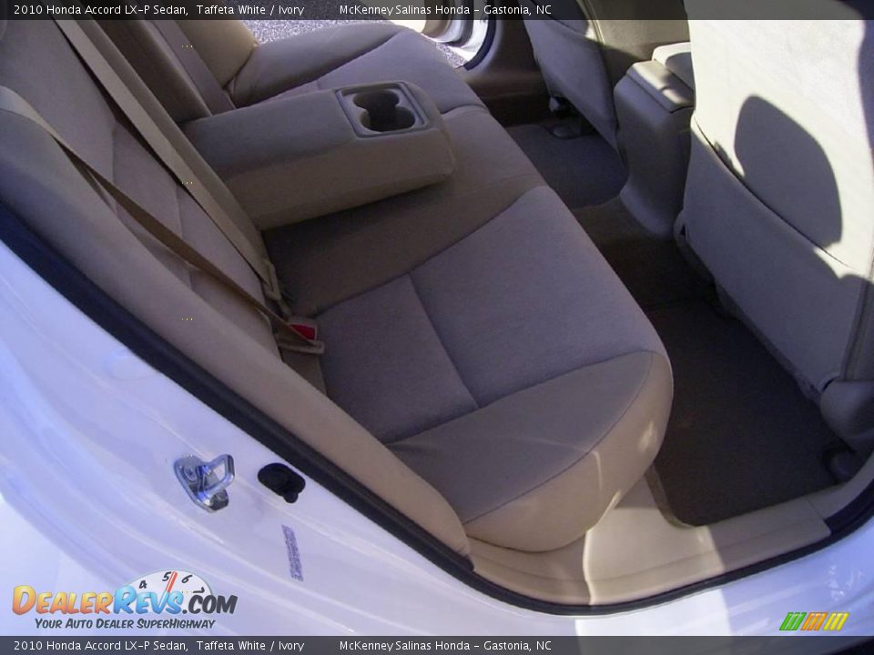 2010 Honda Accord LX-P Sedan Taffeta White / Ivory Photo #14