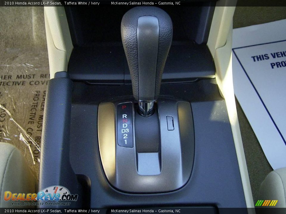 2010 Honda Accord LX-P Sedan Taffeta White / Ivory Photo #25