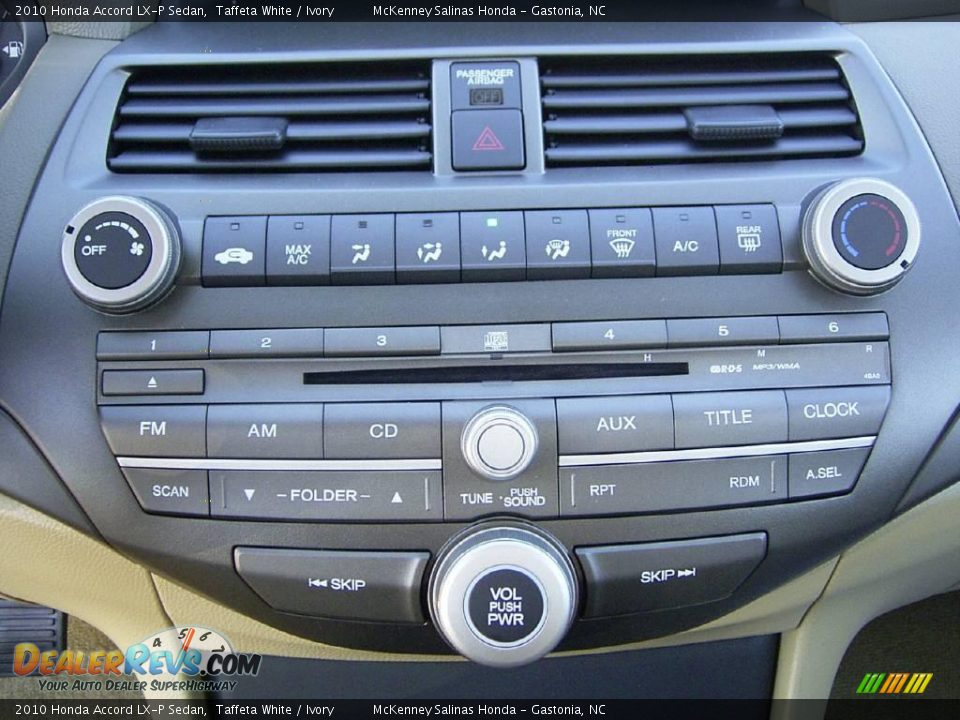 2010 Honda Accord LX-P Sedan Taffeta White / Ivory Photo #26
