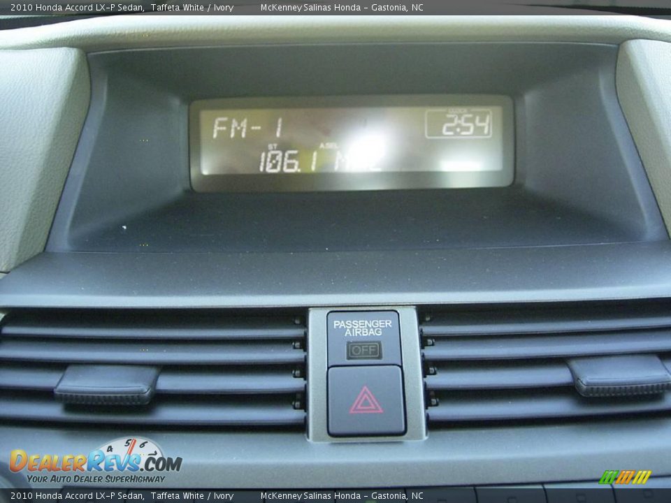 2010 Honda Accord LX-P Sedan Taffeta White / Ivory Photo #27