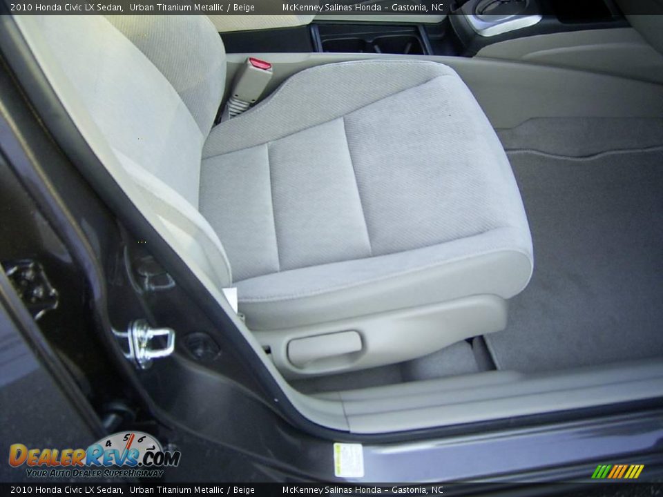 2010 Honda Civic LX Sedan Urban Titanium Metallic / Beige Photo #15