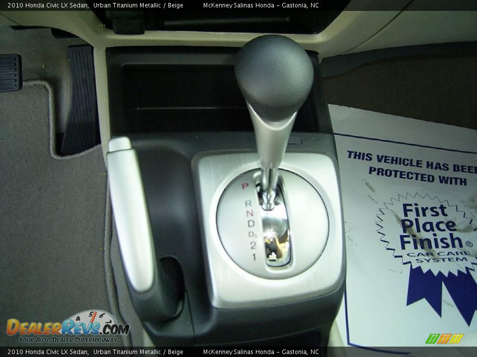 2010 Honda Civic LX Sedan Urban Titanium Metallic / Beige Photo #25