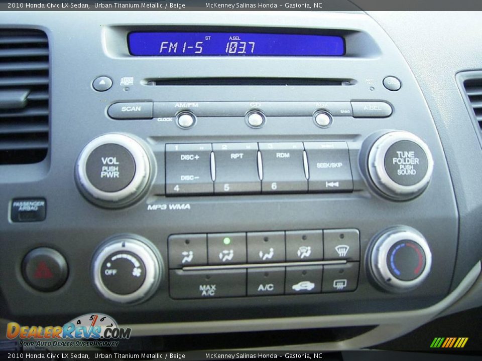 2010 Honda Civic LX Sedan Urban Titanium Metallic / Beige Photo #26