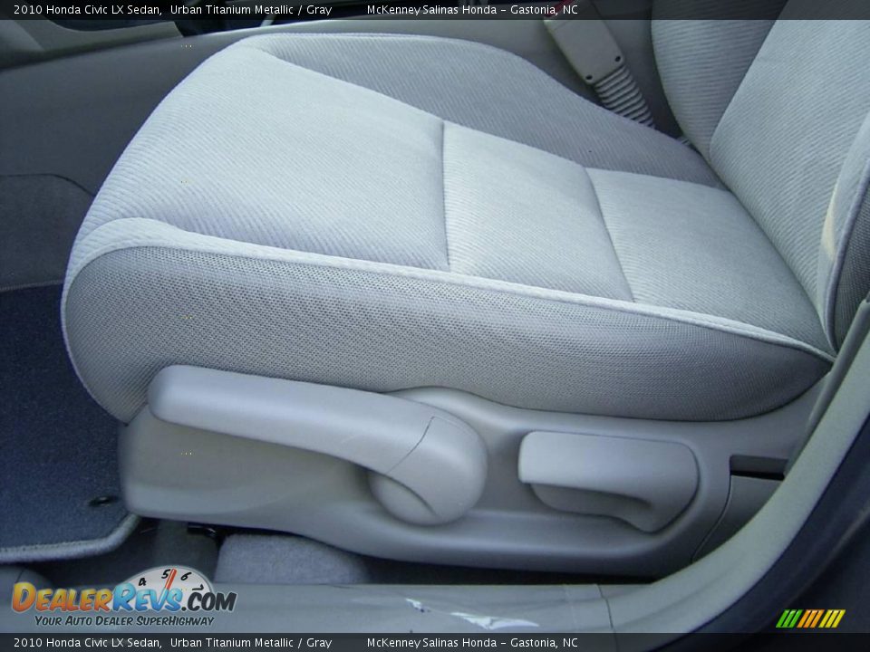 2010 Honda Civic LX Sedan Urban Titanium Metallic / Gray Photo #9