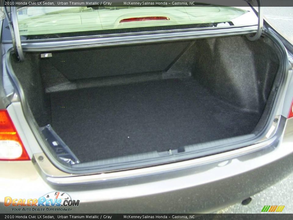 2010 Honda Civic LX Sedan Urban Titanium Metallic / Gray Photo #13