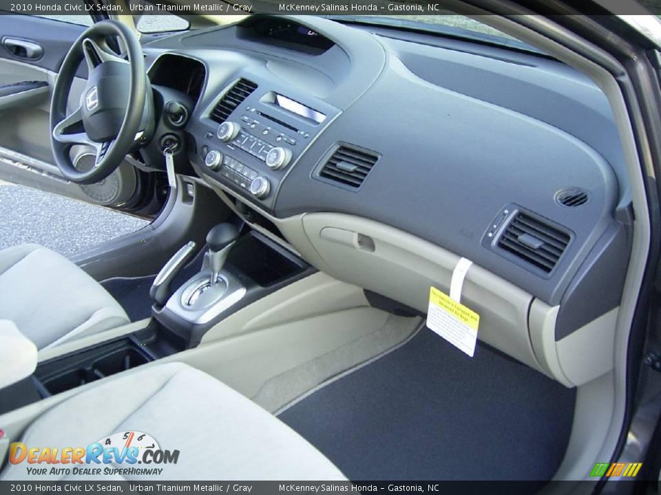 2010 Honda Civic LX Sedan Urban Titanium Metallic / Gray Photo #16