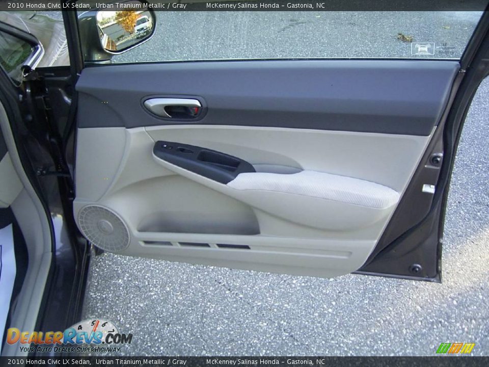 2010 Honda Civic LX Sedan Urban Titanium Metallic / Gray Photo #17