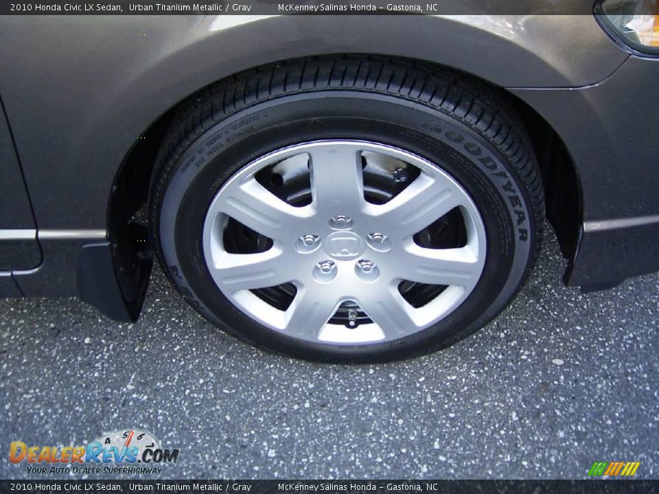 2010 Honda Civic LX Sedan Urban Titanium Metallic / Gray Photo #18