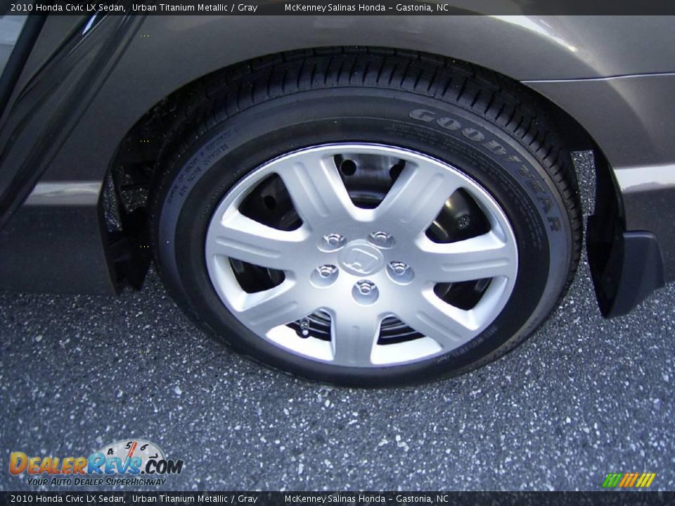2010 Honda Civic LX Sedan Urban Titanium Metallic / Gray Photo #22