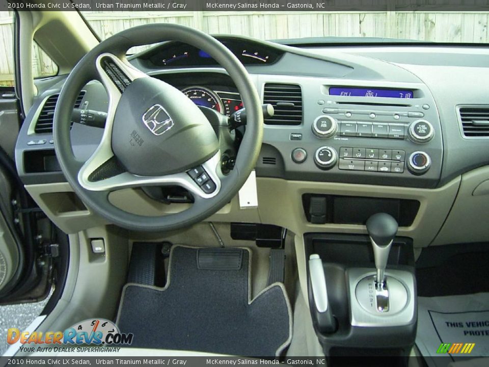 2010 Honda Civic LX Sedan Urban Titanium Metallic / Gray Photo #23