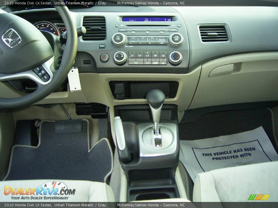 2010 Honda Civic LX Sedan Urban Titanium Metallic / Gray Photo #24