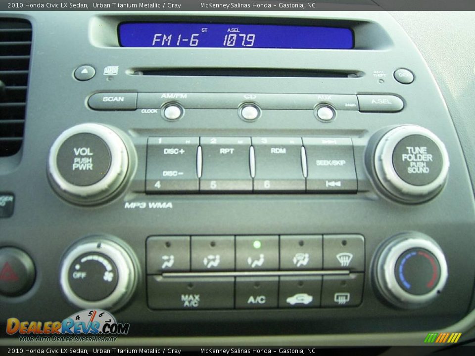 2010 Honda Civic LX Sedan Urban Titanium Metallic / Gray Photo #26