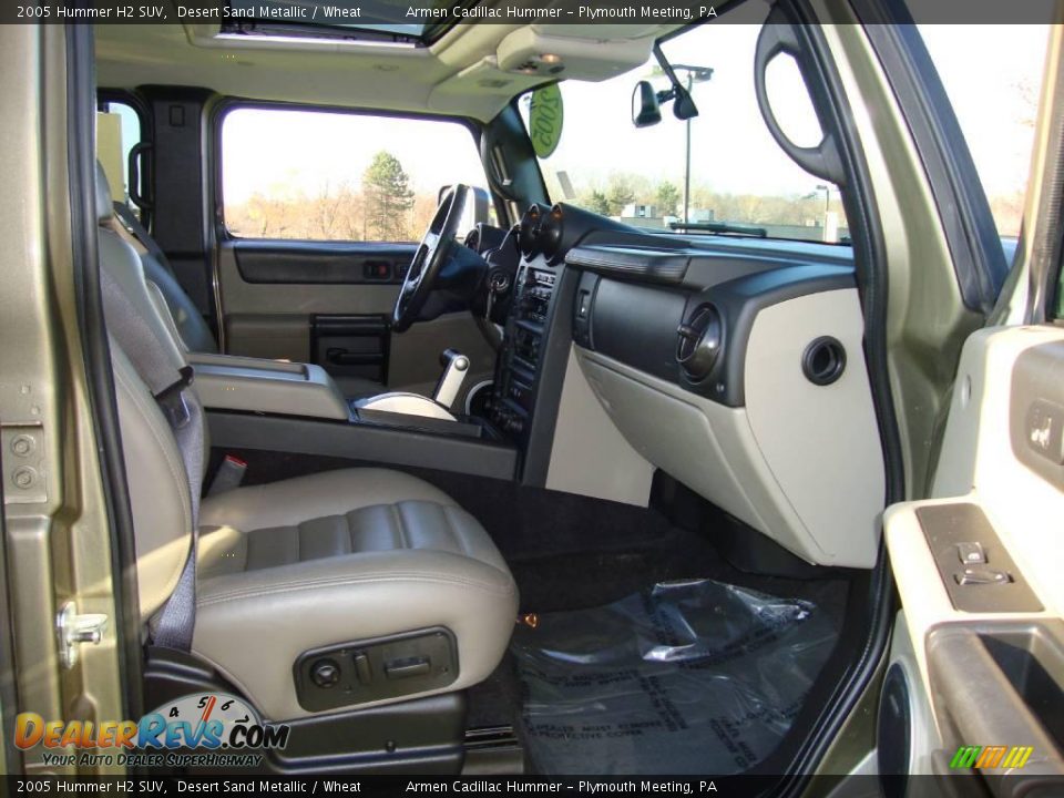 2005 Hummer H2 SUV Desert Sand Metallic / Wheat Photo #18