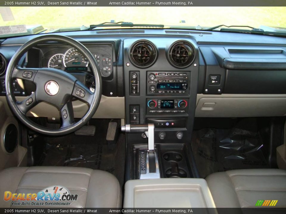2005 Hummer H2 SUV Desert Sand Metallic / Wheat Photo #24