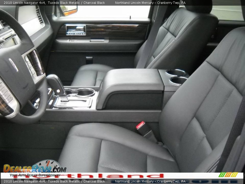 2010 Lincoln Navigator 4x4 Tuxedo Black Metallic / Charcoal Black Photo #8