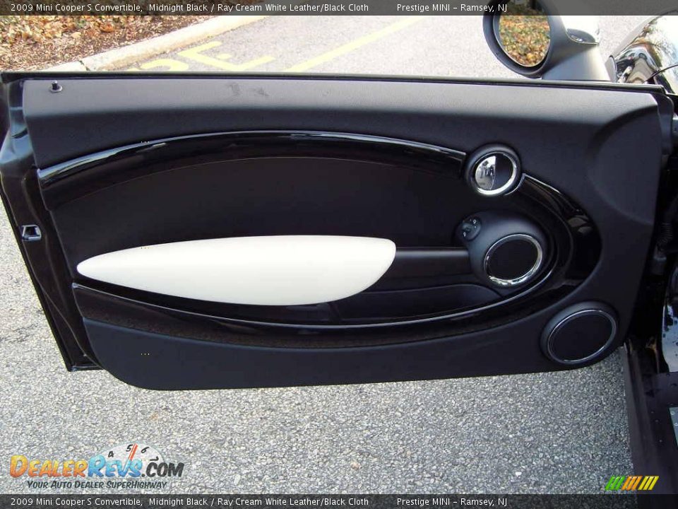 2009 Mini Cooper S Convertible Midnight Black / Ray Cream White Leather/Black Cloth Photo #10