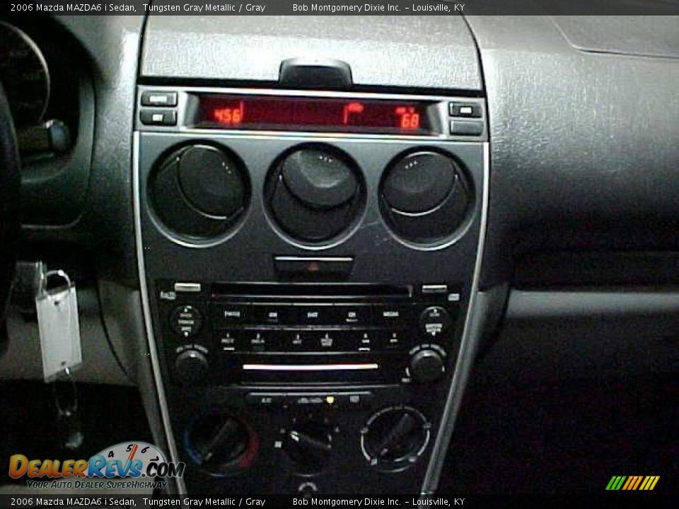2006 Mazda MAZDA6 i Sedan Tungsten Gray Metallic / Gray Photo #13