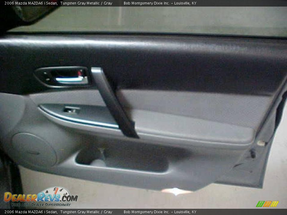 2006 Mazda MAZDA6 i Sedan Tungsten Gray Metallic / Gray Photo #19