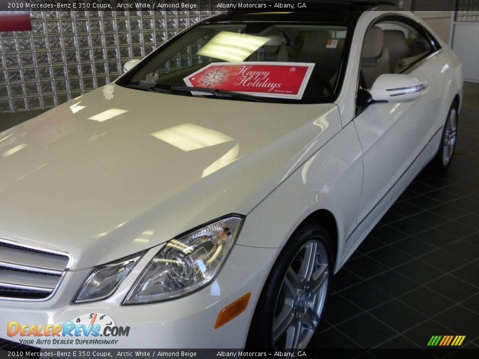 2010 Mercedes-Benz E 350 Coupe Arctic White / Almond Beige Photo #2
