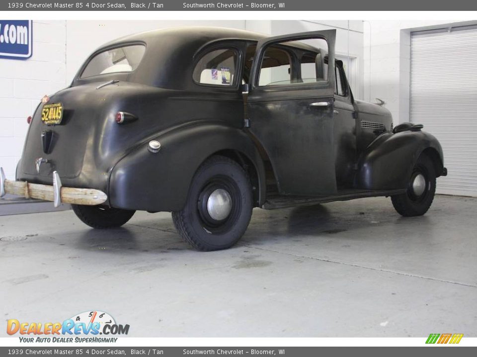 1939 Chevrolet Master 85 4 Door Sedan Black / Tan Photo #2