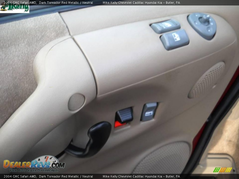 2004 GMC Safari AWD Dark Toreador Red Metallic / Neutral Photo #16