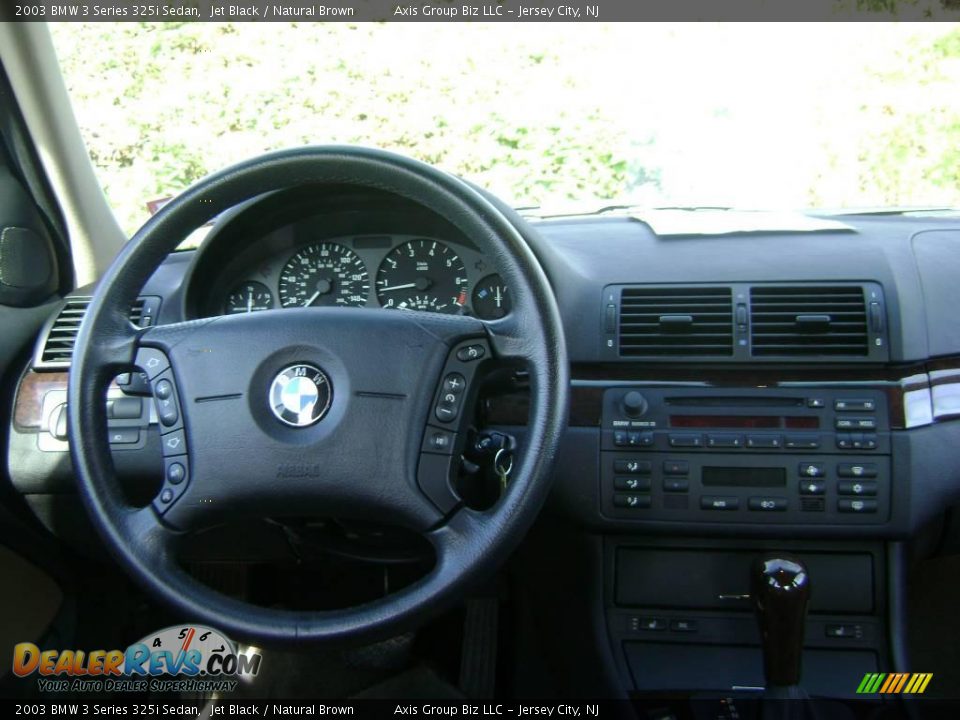 2003 BMW 3 Series 325i Sedan Jet Black / Natural Brown Photo #14