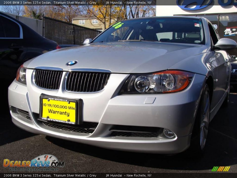 2006 BMW 3 Series 325xi Sedan Titanium Silver Metallic / Grey Photo #3