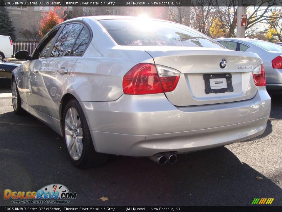 2006 BMW 3 Series 325xi Sedan Titanium Silver Metallic / Grey Photo #6