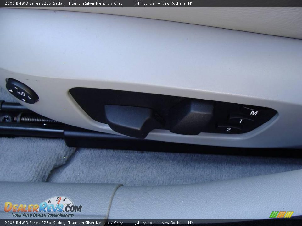 2006 BMW 3 Series 325xi Sedan Titanium Silver Metallic / Grey Photo #12