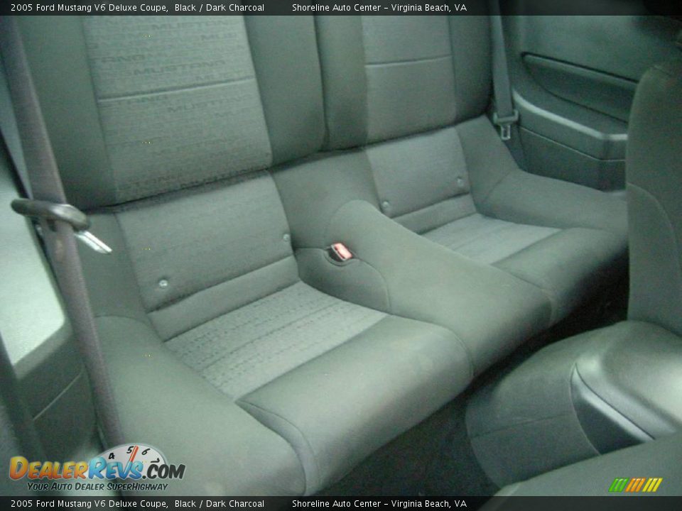 2005 Ford Mustang V6 Deluxe Coupe Black / Dark Charcoal Photo #11