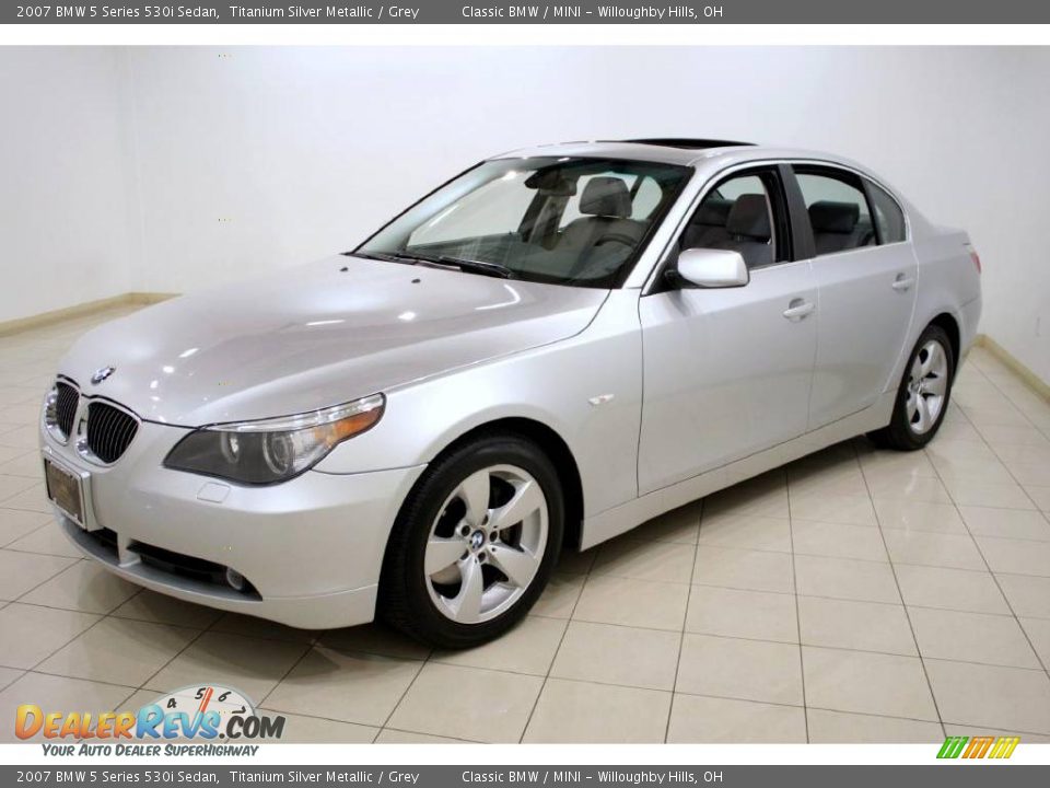 2007 BMW 5 Series 530i Sedan Titanium Silver Metallic / Grey Photo #3