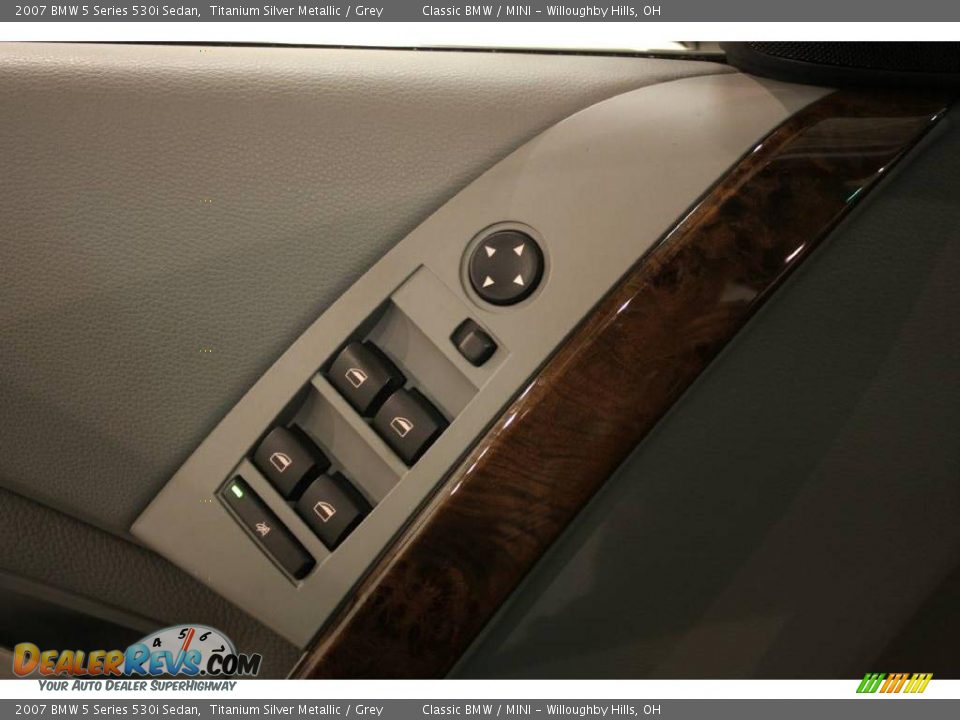 2007 BMW 5 Series 530i Sedan Titanium Silver Metallic / Grey Photo #9