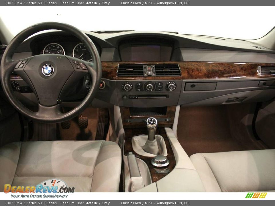 2007 BMW 5 Series 530i Sedan Titanium Silver Metallic / Grey Photo #25