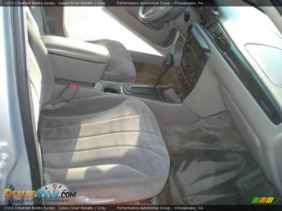 2003 Chevrolet Malibu Sedan Galaxy Silver Metallic / Gray Photo #12