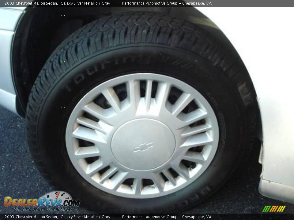 2003 Chevrolet Malibu Sedan Galaxy Silver Metallic / Gray Photo #18