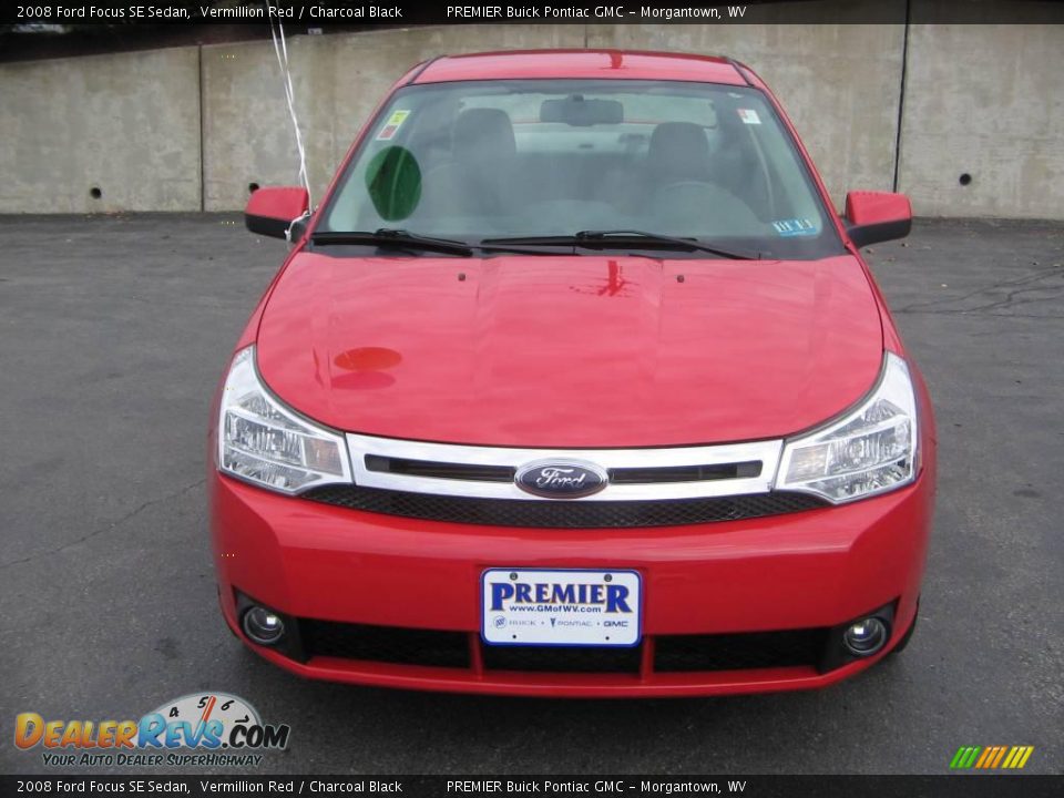 2008 Ford Focus SE Sedan Vermillion Red / Charcoal Black Photo #1