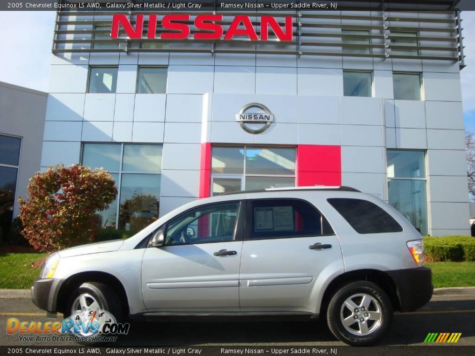 2005 Chevrolet Equinox LS AWD Galaxy Silver Metallic / Light Gray Photo #6