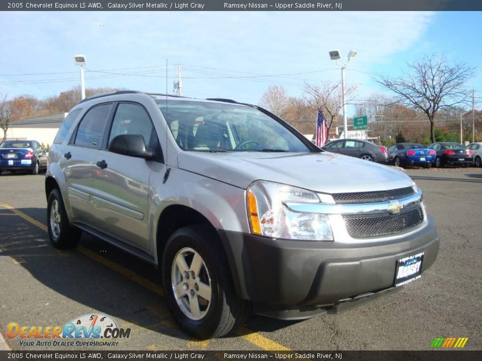 2005 Chevrolet Equinox LS AWD Galaxy Silver Metallic / Light Gray Photo #14