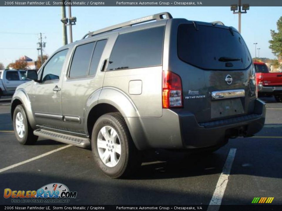 2006 Nissan Pathfinder LE Storm Grey Metallic / Graphite Photo #4