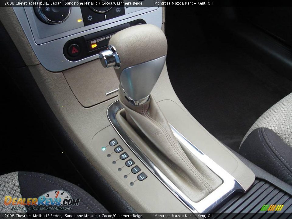 2008 Chevrolet Malibu LS Sedan Sandstone Metallic / Cocoa/Cashmere Beige Photo #28