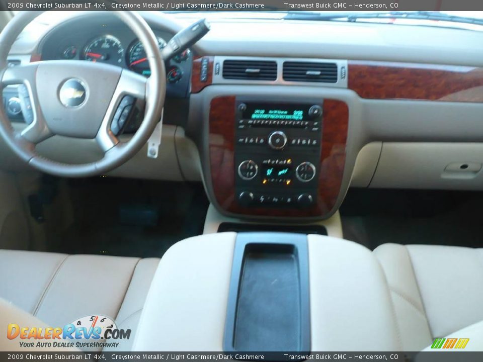 2009 Chevrolet Suburban LT 4x4 Greystone Metallic / Light Cashmere/Dark Cashmere Photo #17