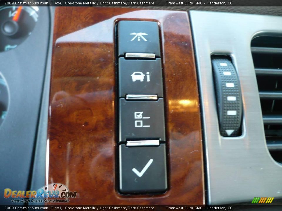 2009 Chevrolet Suburban LT 4x4 Greystone Metallic / Light Cashmere/Dark Cashmere Photo #28