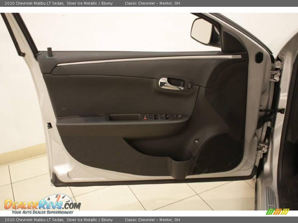 2010 Chevrolet Malibu LT Sedan Silver Ice Metallic / Ebony Photo #8