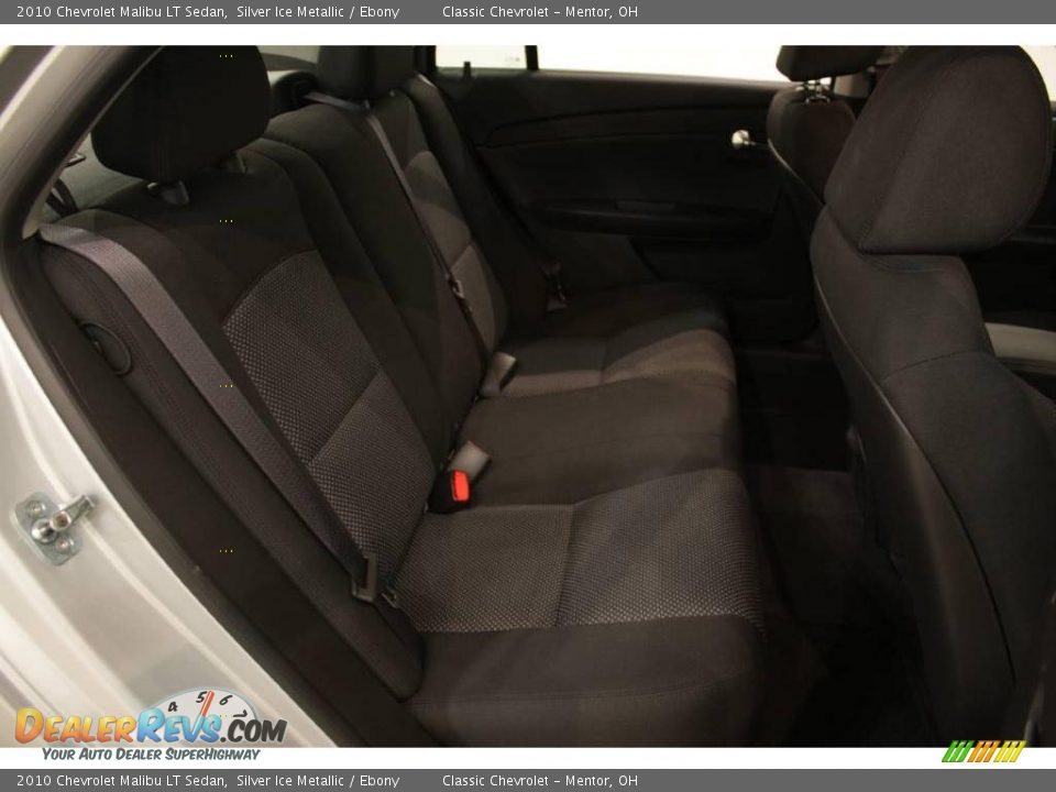 2010 Chevrolet Malibu LT Sedan Silver Ice Metallic / Ebony Photo #16