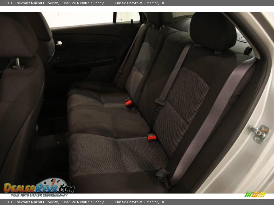 2010 Chevrolet Malibu LT Sedan Silver Ice Metallic / Ebony Photo #17